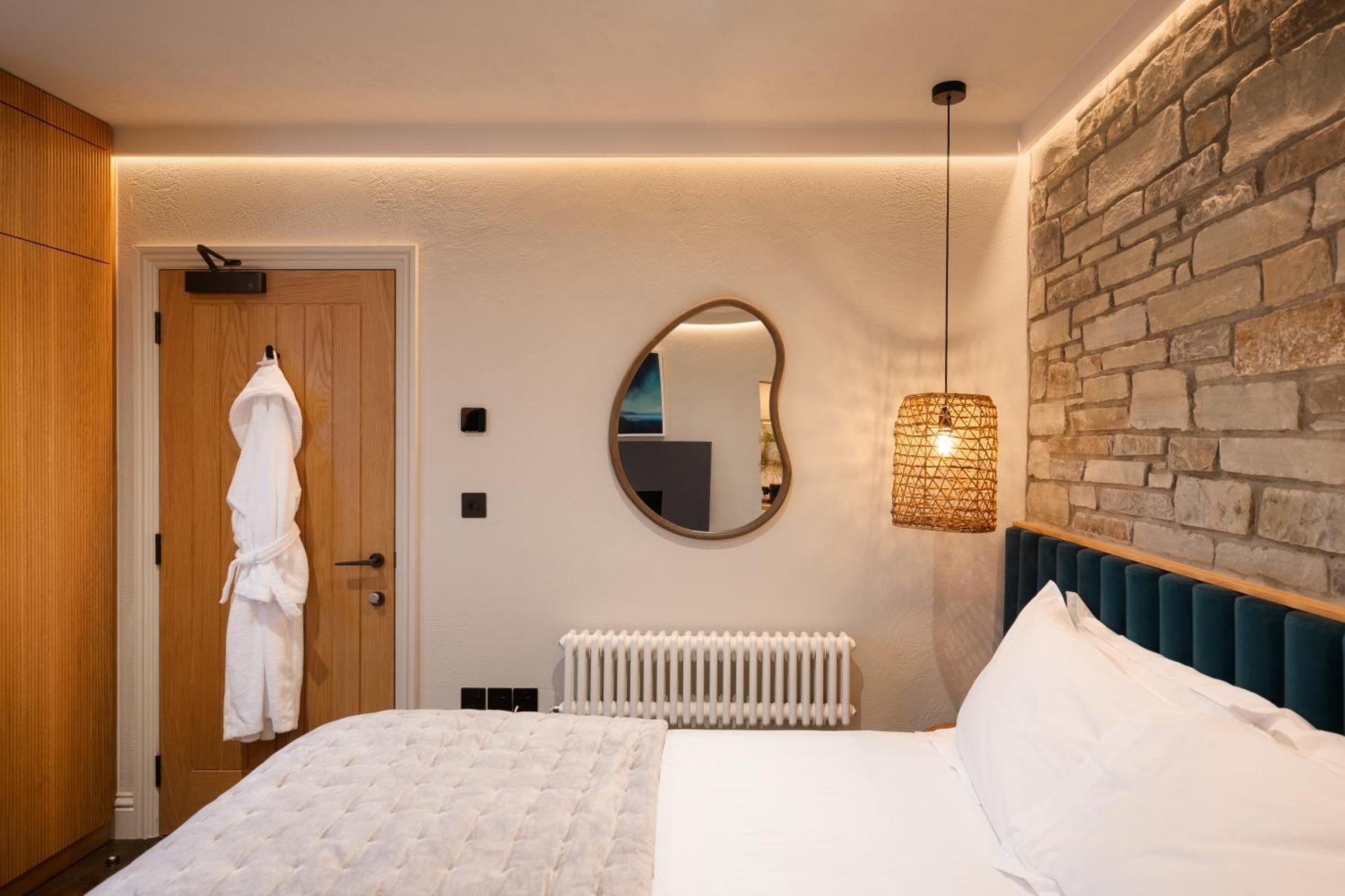 Hive Townhouse 호텔 애버라에론 외부 사진