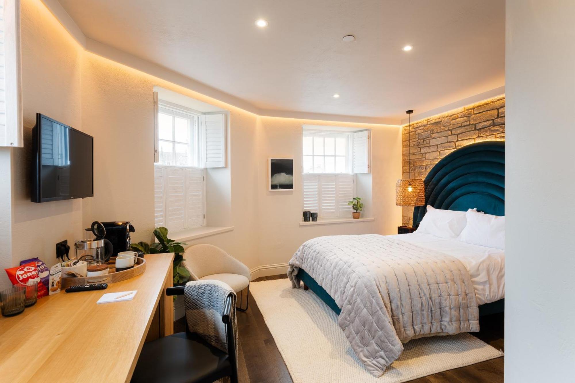 Hive Townhouse 호텔 애버라에론 외부 사진
