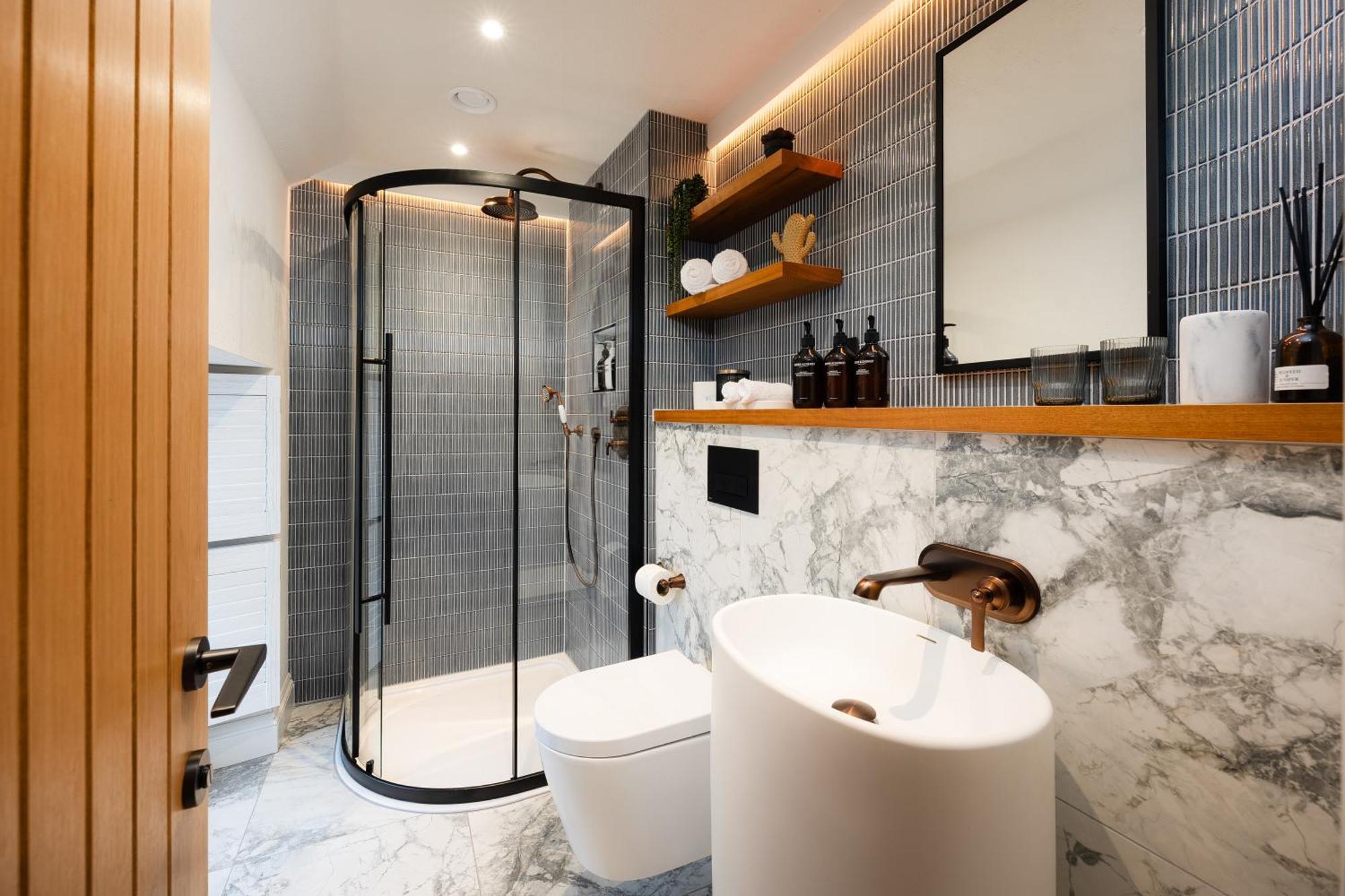 Hive Townhouse 호텔 애버라에론 외부 사진
