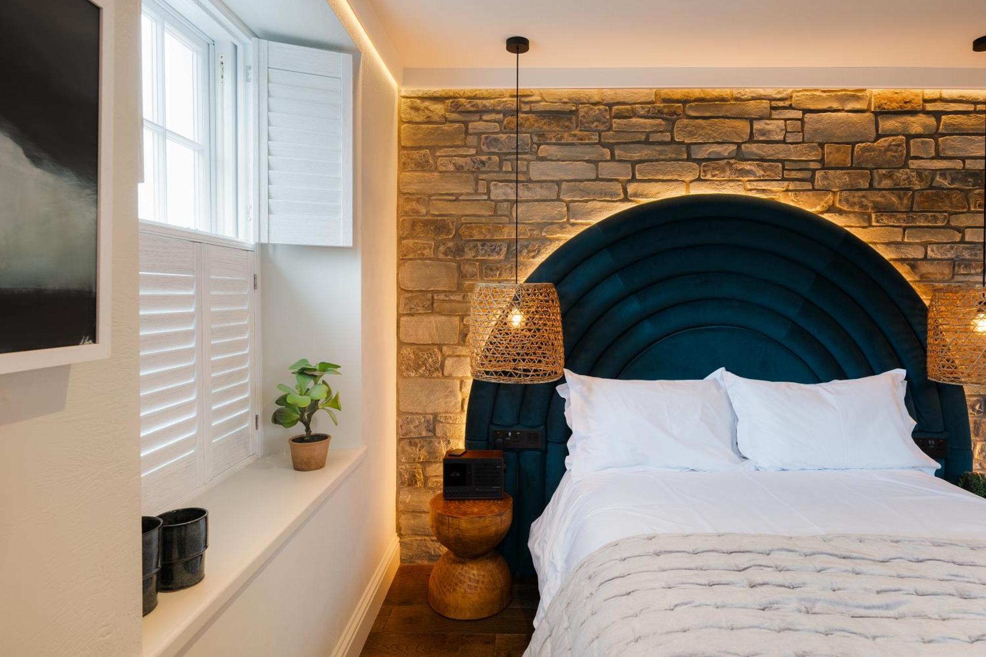 Hive Townhouse 호텔 애버라에론 외부 사진