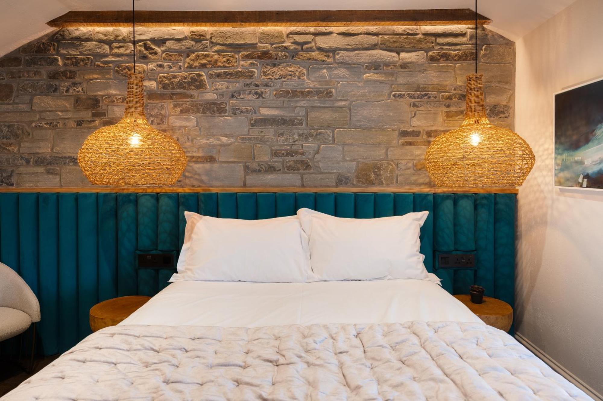 Hive Townhouse 호텔 애버라에론 외부 사진
