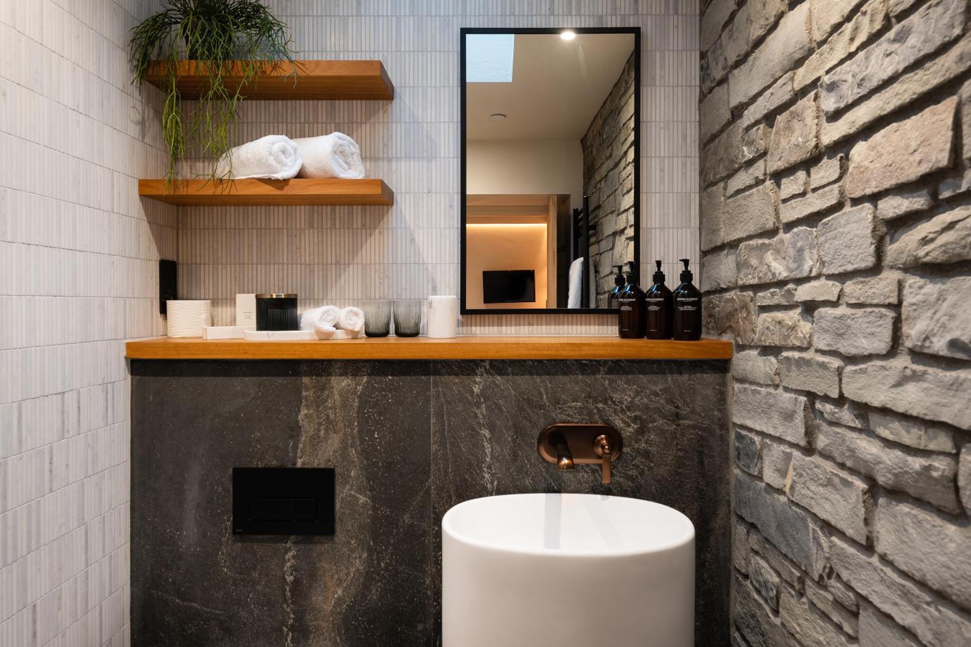 Hive Townhouse 호텔 애버라에론 외부 사진